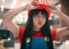 Japanese cosplayer flaunts her body in public with bold Mario-inspired looks
