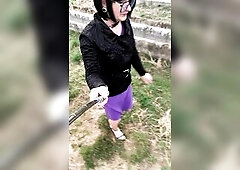 A bit of exhibitionism in the countryside! I love to goth whilst walking hot around the countryside wearing high heels and some open legged positions.