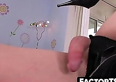 Pink dildo fills shemale's tight ass in a pleasurable session