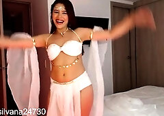 Amateur Webcam Babes Going Solo