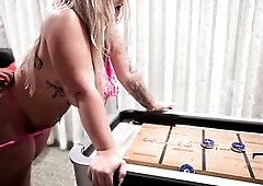 PAWG BARBI AND KENDRA KOX ARE FREE USE STRUMPETS