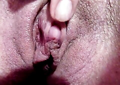 Massive clitoris jerking in close up