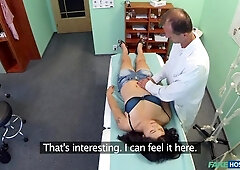 Fake doctor seduced and fucked a long-legged Johanna Joobiez