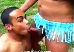 Latina Trannies Get Their Pricks Sucked Outdoor