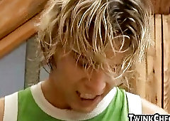 Horny surfer dudes decide to fuck