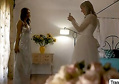 Trans bride lets her brides maid suck and ride her shecock