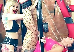 Pegging Her Pussy