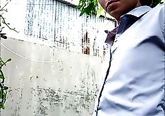 Trai Việt sáng sớm nứng quá sục cặc trước nhà trước khi đi làm