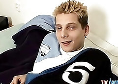 Twink teases with his feet and toes while jerking off