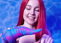 Sweet looking Ebony Teen Solo Masturbation