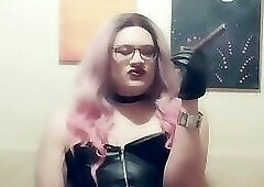 Mistress Samantha-Decadent Smoke break (full)