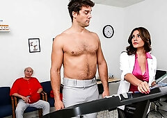 Gorgeous anal fuck with a big-bottomed brunette Raylene