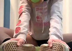 Hairy egghead displaying off soles - Wordy - draining off with sock