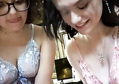 Teen Girlfriends Assist U Relax After Work - Flawless Girlfriend - Alex Adams