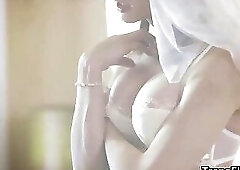 Photographer with the bride gets heated during their photoshoot