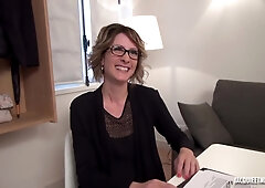 Clarisse 31yr Old French Psychiatrist