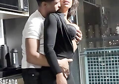 Nasty dude showed that this guy actually has a lot of experience with married sweethearts. This chab made Lu cum a lot and even squirt a lot.