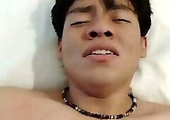 Henry Prince con un medio virgen