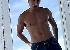 Godly Hunk Outdoor Solo