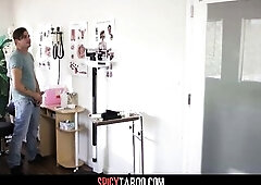 Large Titties mother I'd like to fuck Doctor Gives a Oral job To Her Patient After This babe Caught Him Masturbating