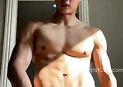 Chinese muscular gay star cumshot