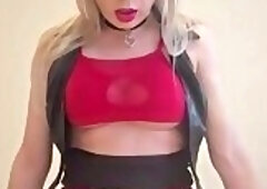 horny Nicole Jade self fucked in bed