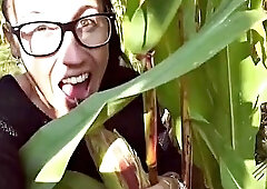 ANAL FUCK IN THE CORN FIELD! skinny german kinky bitch insertion