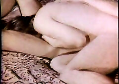 Retro 80s pornography with unbelievable suck act in couch