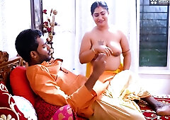 Jamindaar Babu Ko Chahiye Bade Chuji Wali Naukarani Se Sambhog ( Hindi Audio )