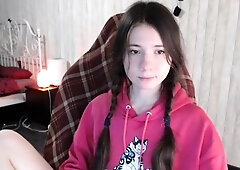 Hot amateur webcam teen masturbates for their fans