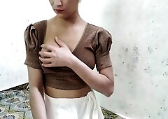 Desi Bhabhi Ko Ghar Me Ghus Ke Pel Diye