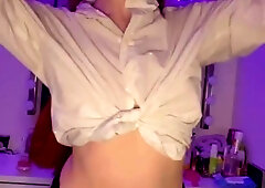 Beautiful redhead plays with her cucci in erotic solo