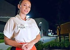 Waitress Fixes Order with Intimate Encounter