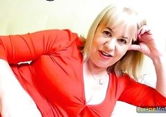 Chubby blonde old slut Trisha desires to pet her own meaty cunt