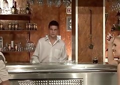 Babe In Bi Threeway Rides