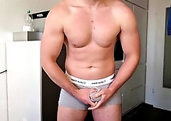 Kitchen muscle flexion