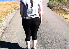 Took a walk in lovley weather, get to pee with breathtaking veiw
