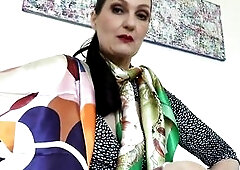 I'm sitting on the sofa and wanna look at some fresh satin scarves. My order has lastly arrived. It's great that u're here also, so now