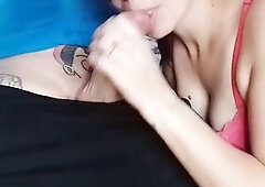 ARONCORA My girlfriend gives me a fellatio with gulp