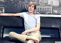 Big dick twinks rimjob with cumshot