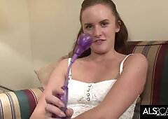 Perky Teen 18+ Presses Vibrator Between Butterflied Pussy Lips To Cum