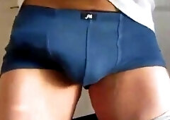 Big Cock Amateur's Solo Fun: Oh Yes!