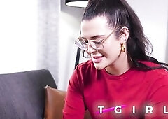 Bailey is an author working on her majority fresh novel by shutting herself in and not speaking to anyone until that babe completes the book… except