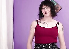 Victoria Glee makes her GroobyGirls debut in this Try Out Tuesday particular, and there's smth recent and intriguing about her - these soft featu