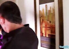 Cheating glamcore stunner facialized after dickriding