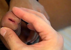 Newcomer Reach drenches himself in creamy cum in his solo debut