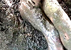 Money-Shot in summer filth