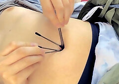 super-cute fellow luvs pick own tummy button by cotton swabs