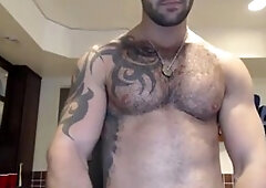 Maddox poses and wank off with a friend