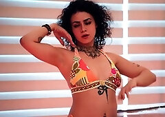 Teenfidelity star Robin Rose brings the heat while belly dancing and getting laid